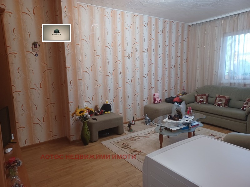In vendita  3 camere da letto regione Veliko Tarnovo , Gorna Oriahovitsa , 106 mq | 42939262 - Immagine [2]