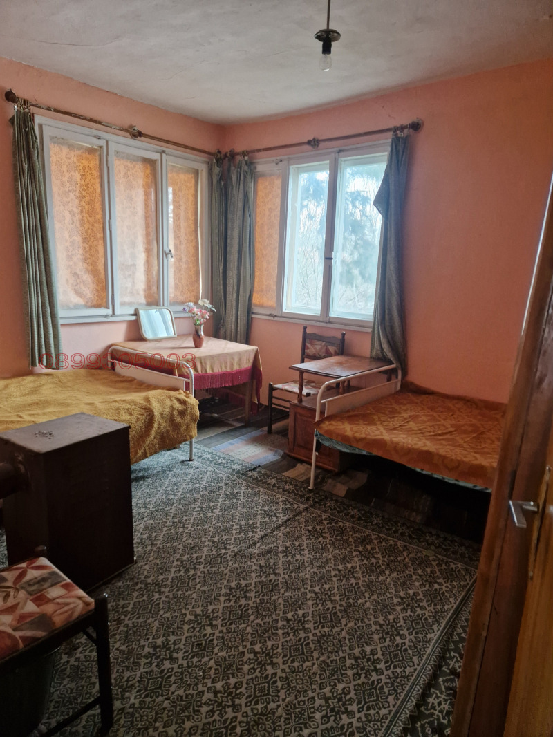 Продава КЪЩА, гр. Бойчиновци, област Монтана, снимка 10 - Къщи - 53505705