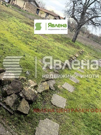 Продава КЪЩА, с. Мерданя, област Велико Търново, снимка 14 - Къщи - 54755645