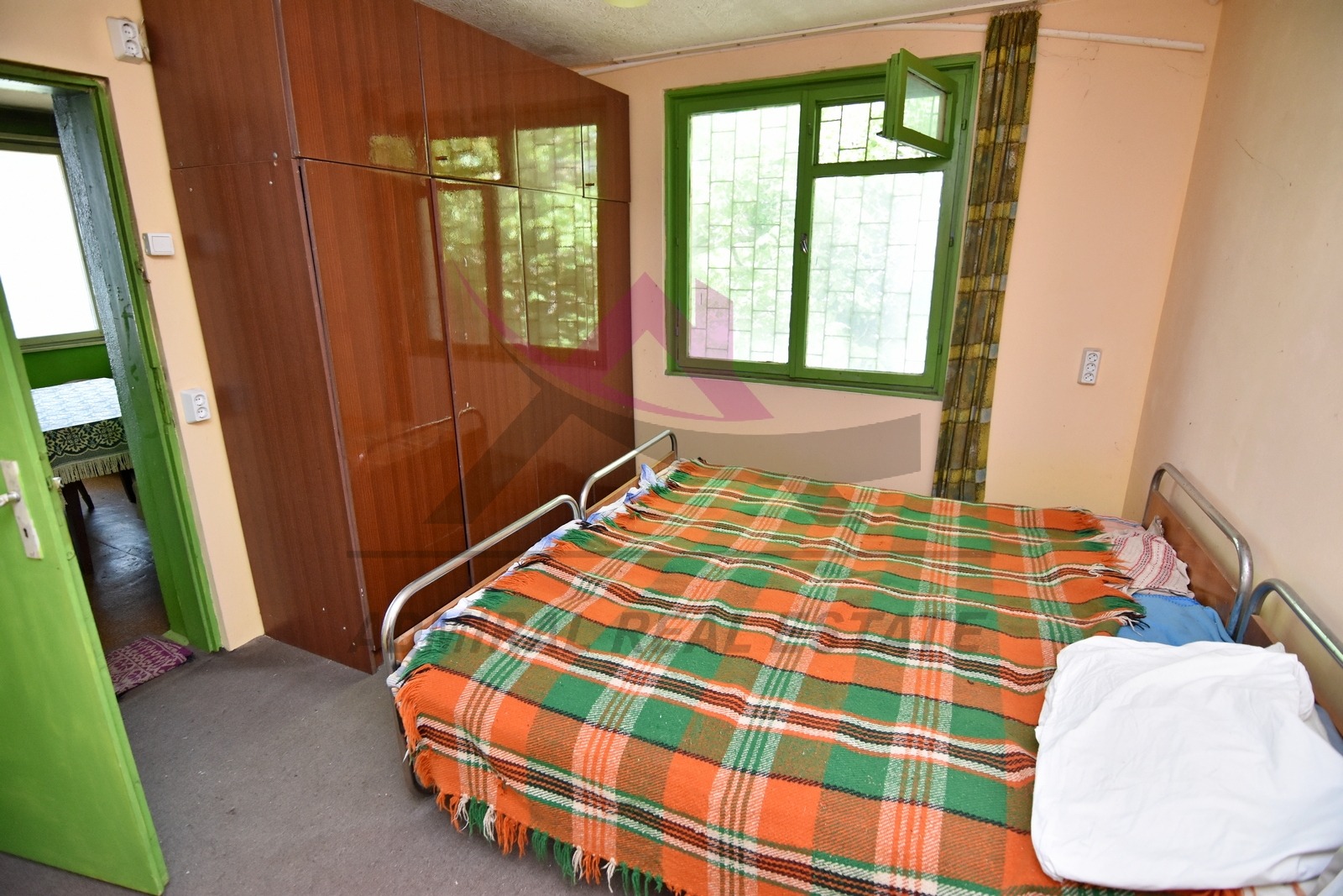 Продава КЪЩА, с. Орешак, област Варна, снимка 5 - Къщи - 54969760