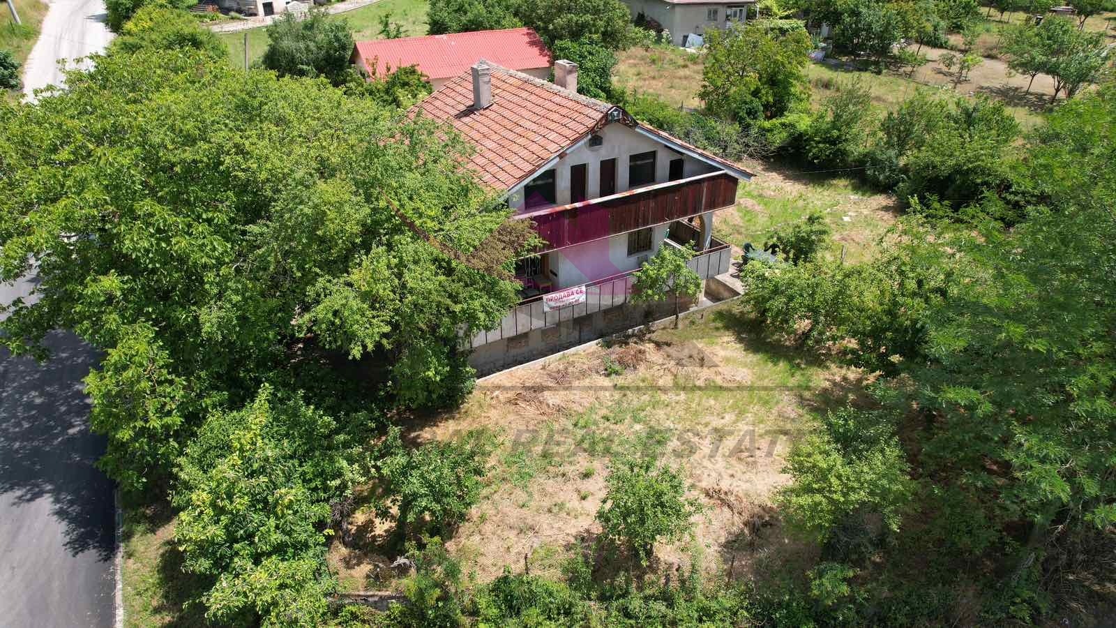 Продава КЪЩА, с. Орешак, област Варна