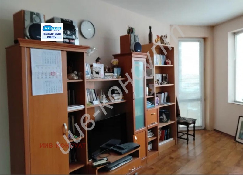 Продава 2-СТАЕН в град Велико Търново, Колю Фичето - 63 кв.м / 133 900 € » 261 885.64 лв., ИИВ-КОНСУЛТ