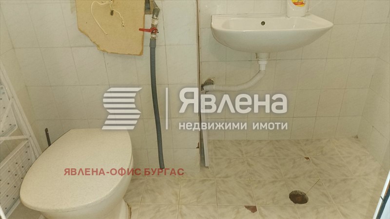 Продава 2-СТАЕН, гр. Бургас, Изгрев, снимка 15 - Апартаменти - 54796811