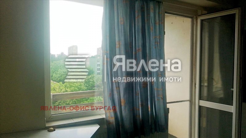 Продава 2-СТАЕН, гр. Бургас, Изгрев, снимка 16 - Апартаменти - 54796811