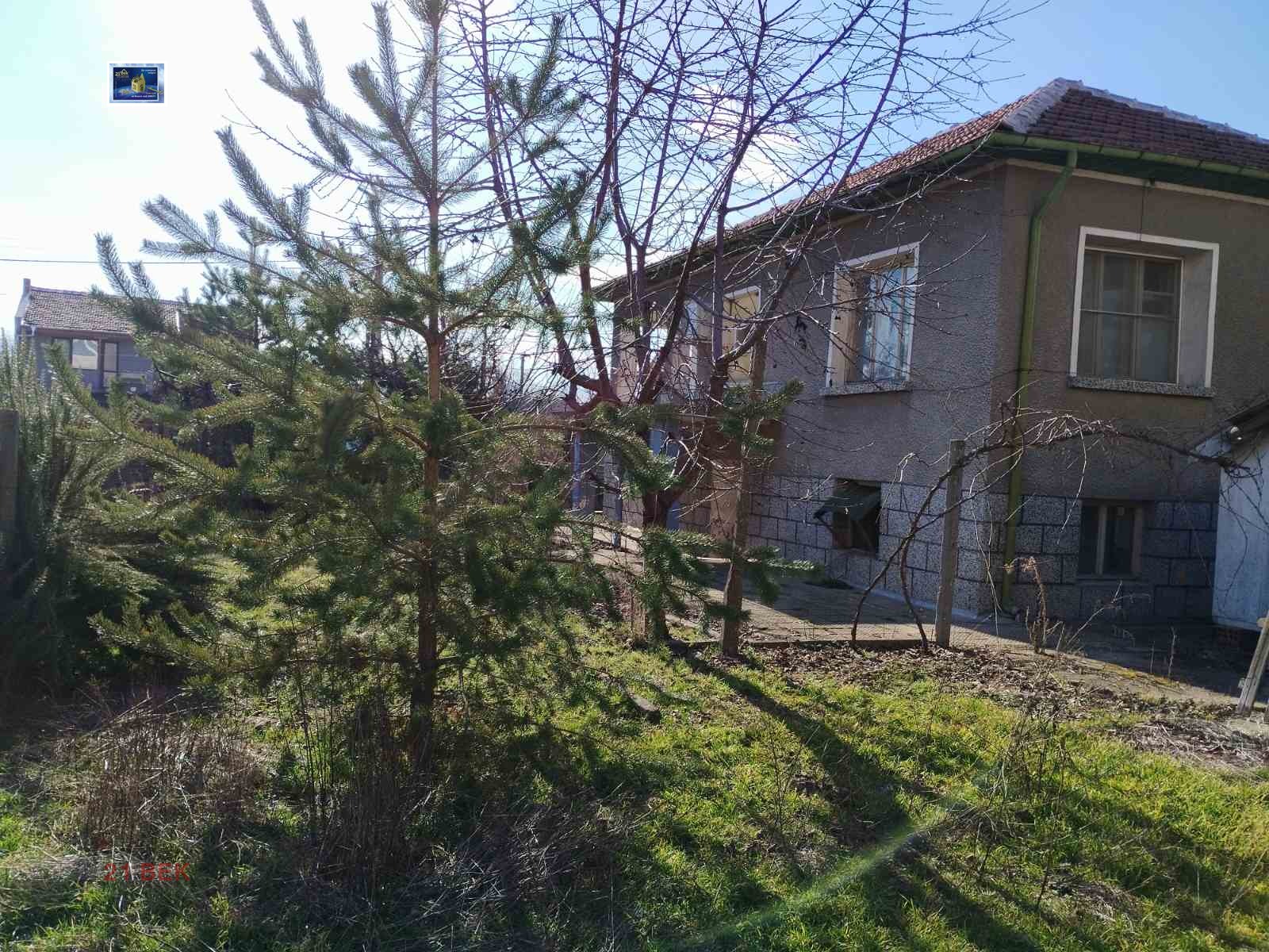 Продава КЪЩА, гр. Първомай, област Пловдив, снимка 2 - Къщи - 49357724