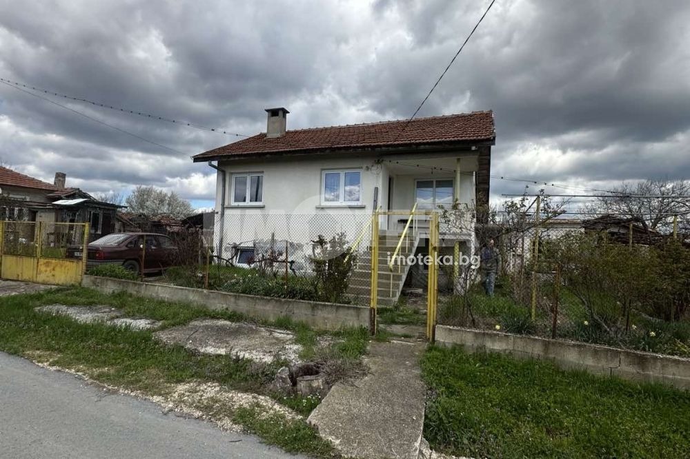 Продава КЪЩА, с. Горица, област Варна