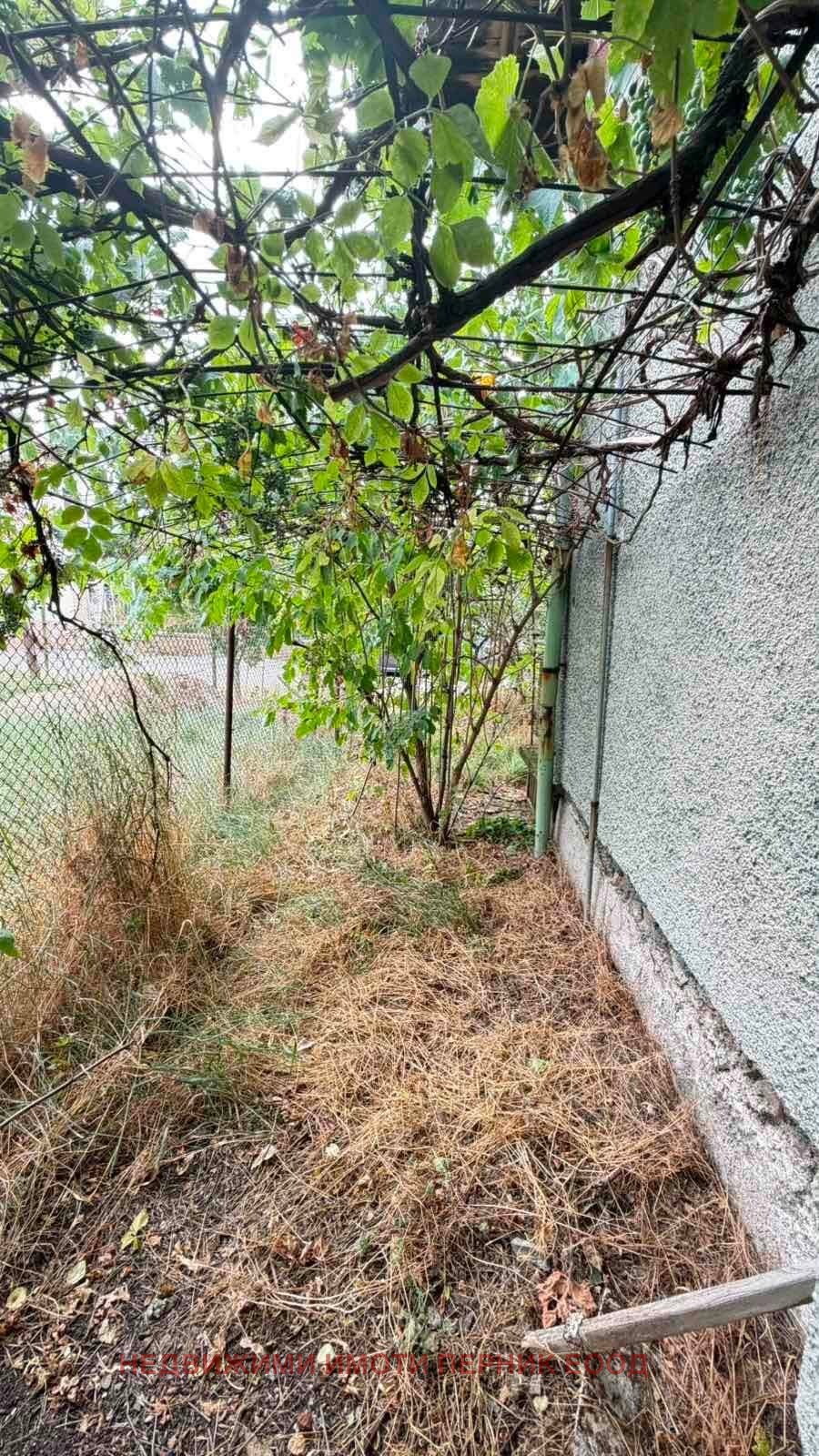 Продава КЪЩА, с. Вискяр, област Перник, снимка 8 - Къщи - 55686308