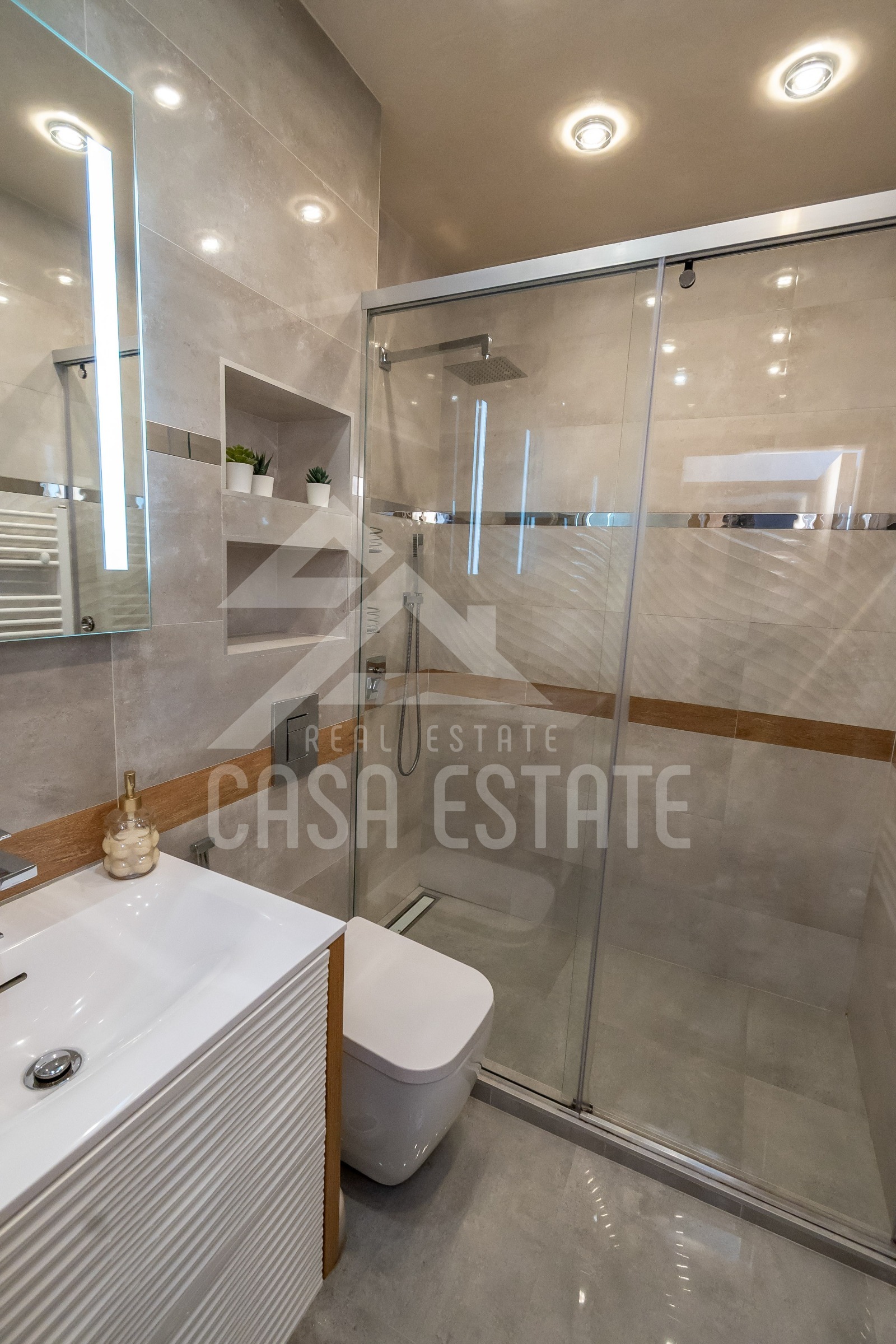 ������� 4-����� | Imot.bg � ����������� 8