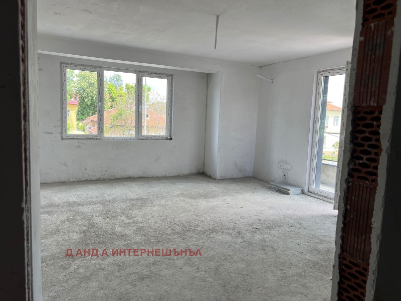 Продава 2-СТАЕН, гр. София, Център, снимка 2 - Апартаменти - 52359558