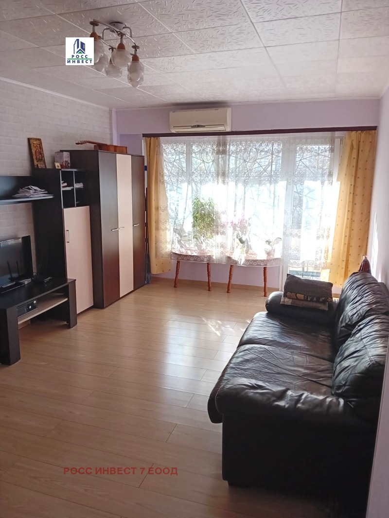 Продава 3-СТАЕН, гр. Варна, Младост 2