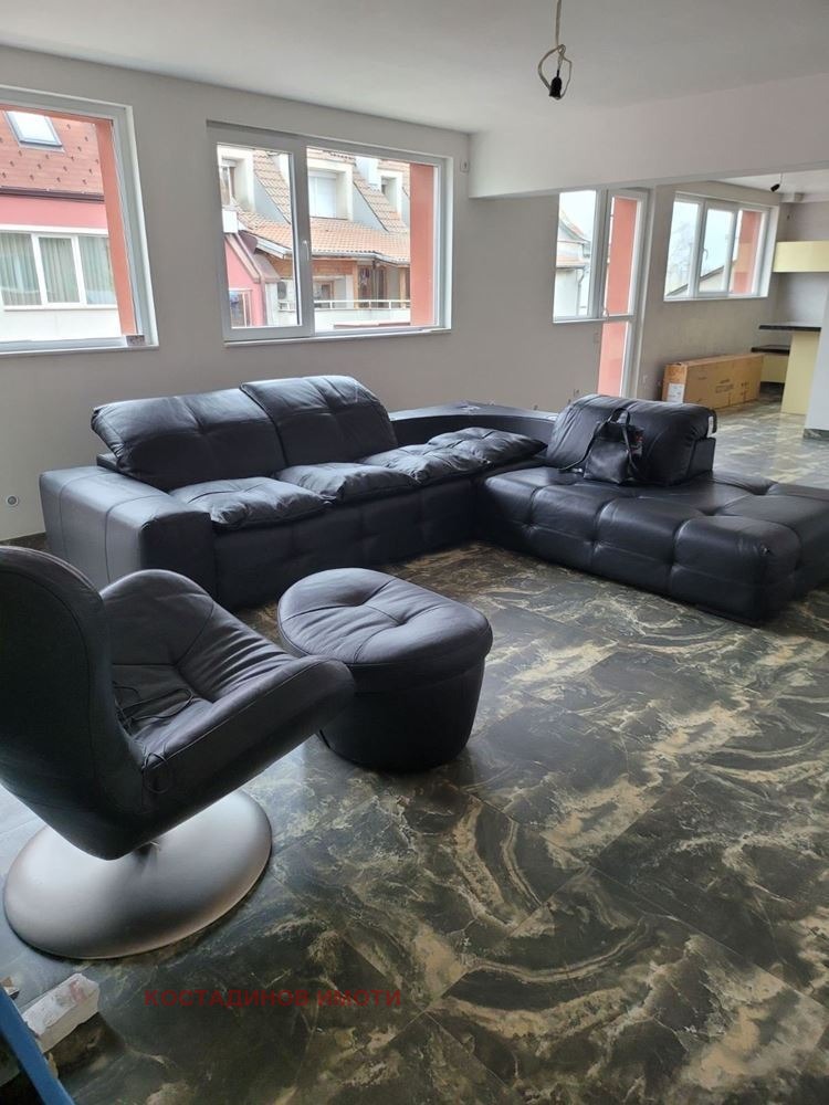 Продава МНОГОСТАЕН, гр. Пловдив, Съдийски, снимка 3 - Апартаменти - 53170457