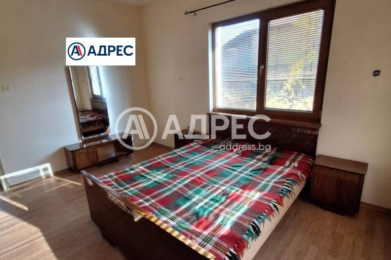 À venda  Casa região Plovdiv , Slatina , 148 m² | 79856574 - imagem [3]