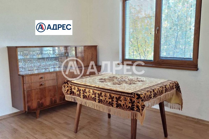 À venda  Casa região Plovdiv , Slatina , 148 m² | 79856574 - imagem [8]