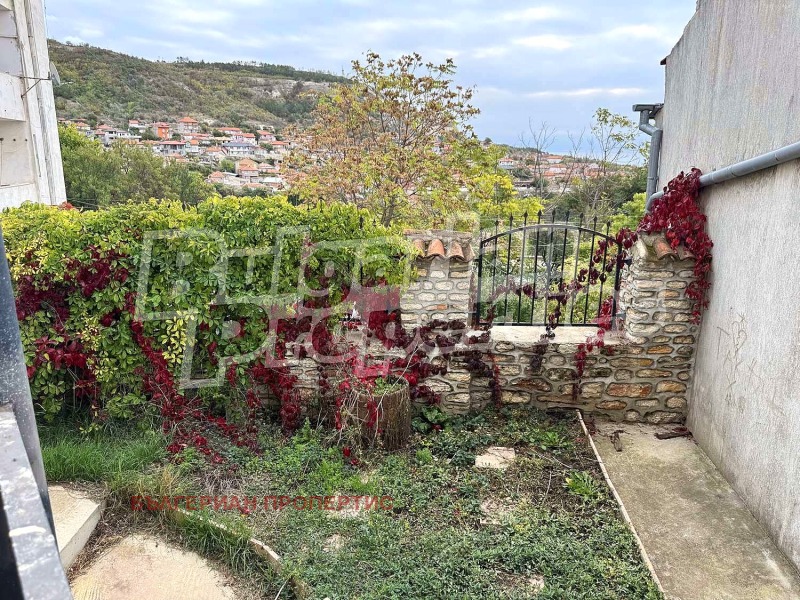 Продава КЪЩА, гр. Балчик, област Добрич, снимка 4 - Къщи - 52155046