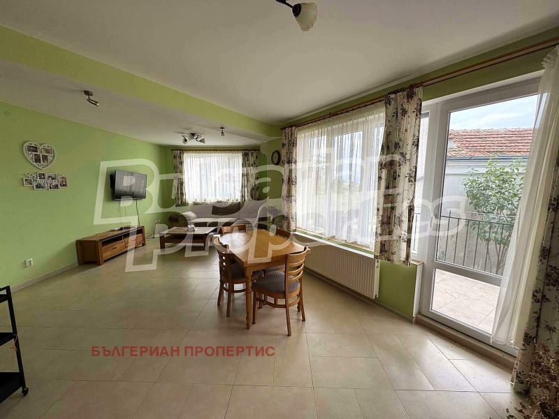 Продава КЪЩА, гр. Балчик, област Добрич, снимка 11 - Къщи - 52155046