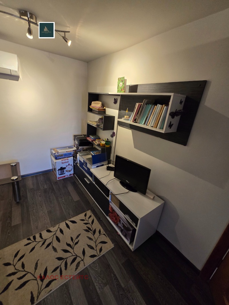 Продава КЪЩА, гр. София, Враждебна, снимка 9 - Къщи - 52444712