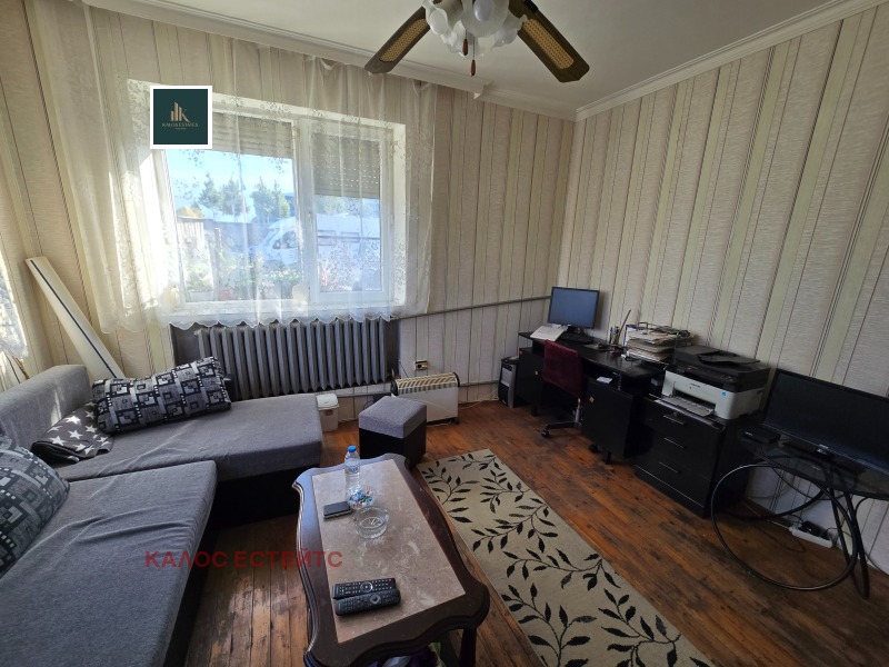 Продава КЪЩА, гр. София, Враждебна, снимка 4 - Къщи - 52444712