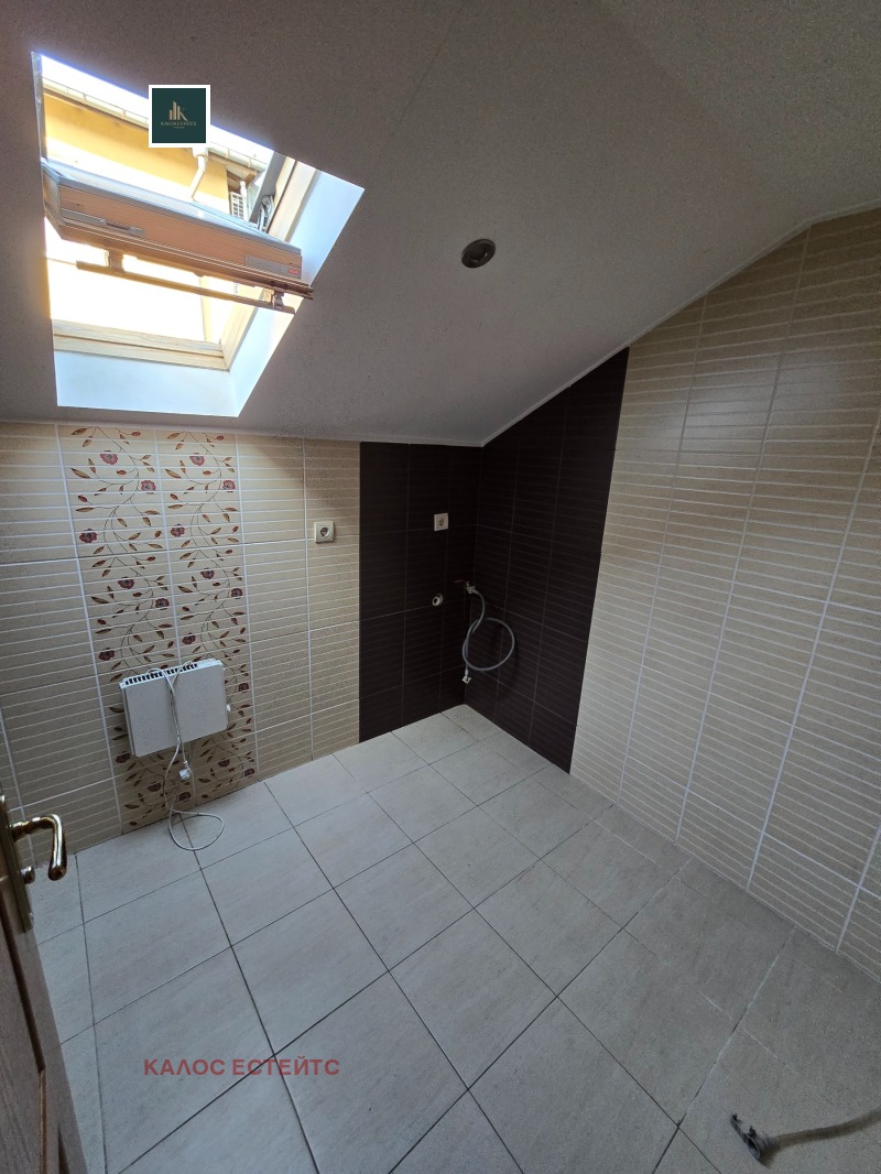 Продава КЪЩА, гр. София, Враждебна, снимка 12 - Къщи - 52444712