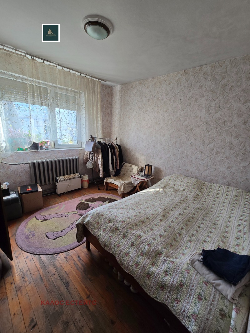 Продава КЪЩА, гр. София, Враждебна, снимка 3 - Къщи - 52444712