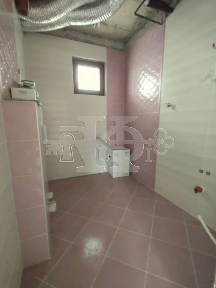 Продава КЪЩА, гр. Добрич, Дружба 2, снимка 12 - Къщи - 53283613