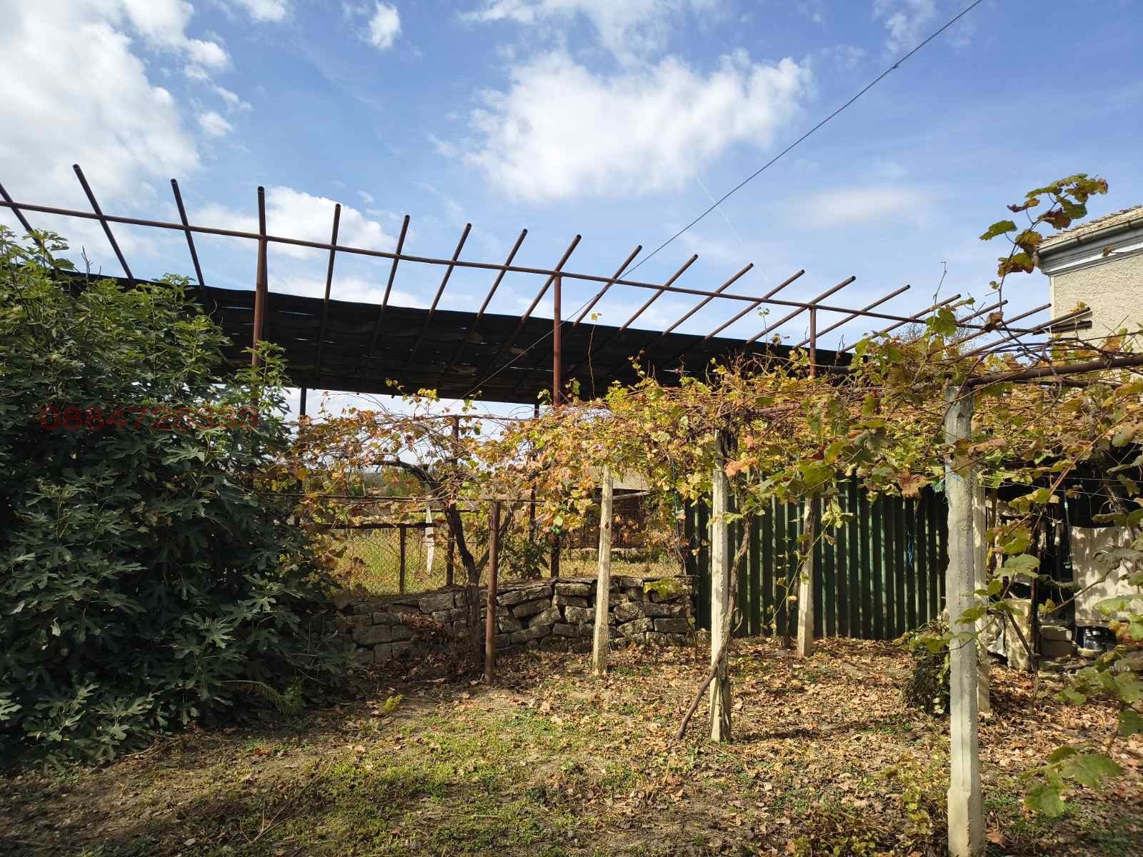 Продава КЪЩА, с. Тръница, област Шумен, снимка 16 - Къщи - 56644129