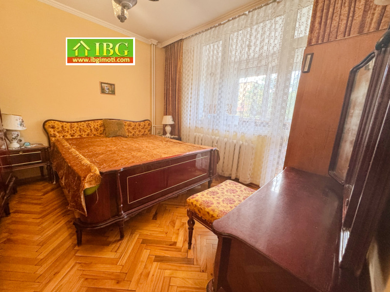 Продава  2-стаен град Русе , Възраждане , 60 кв.м | 37505095 - изображение [10]