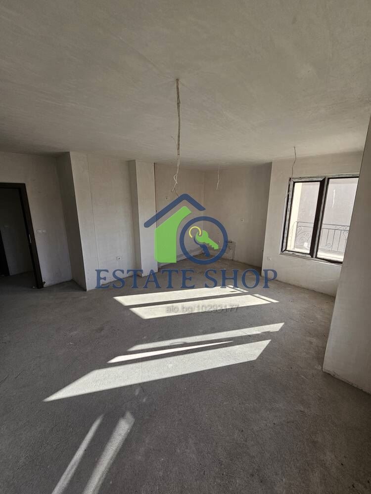 En venta  2 dormitorios Plovdiv , Tsentar , 107 metros cuadrados | 58981195