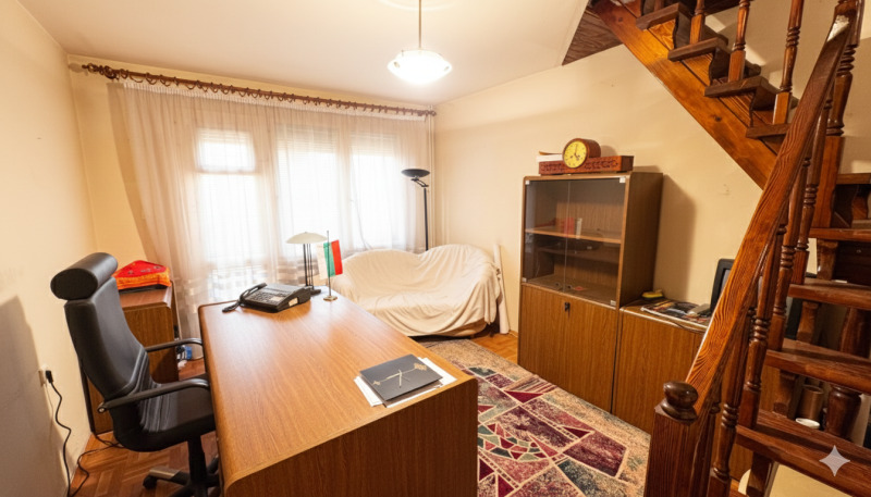 Продава 4-СТАЕН, гр. Плевен, Широк център, снимка 11 - Апартаменти - 53004401