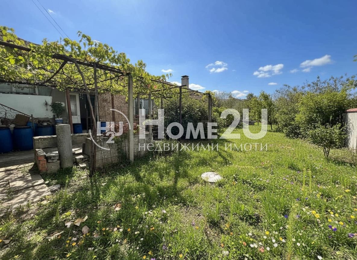 Продава КЪЩА, гр. Аксаково, област Варна, снимка 3 - Къщи - 53602137