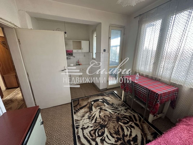 Продава 2-СТАЕН, гр. Търговище, Център, снимка 5 - Апартаменти - 53032042