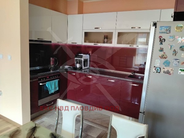 Продава 2-СТАЕН, гр. Пловдив, Остромила, снимка 2 - Апартаменти - 54557775