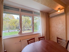 2 bedroom Lazur, Burgas 3