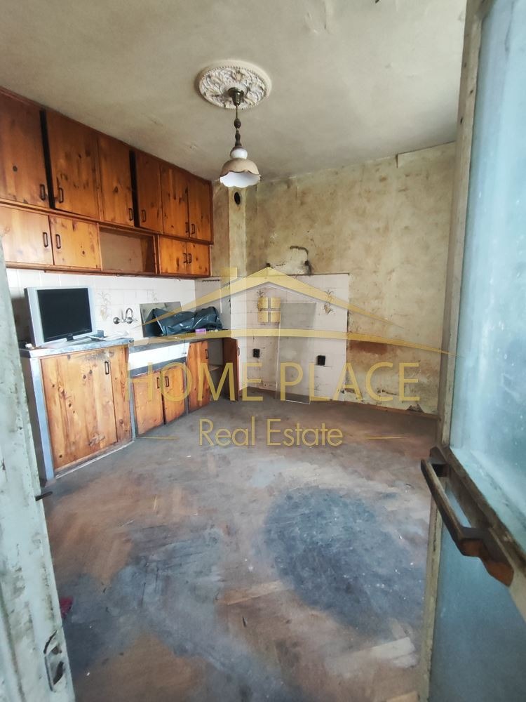 Продава 2-СТАЕН, град Варна, Цветен квартал • 103000 € / 201450.49 лв. • 56051271 1