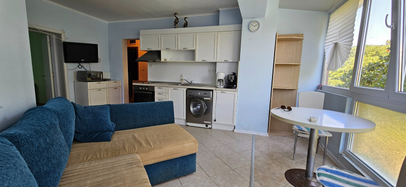 Продается  2 спальни Варна , к.к. Златни пясъци , 73 кв.м | 60057476 - изображение [2]