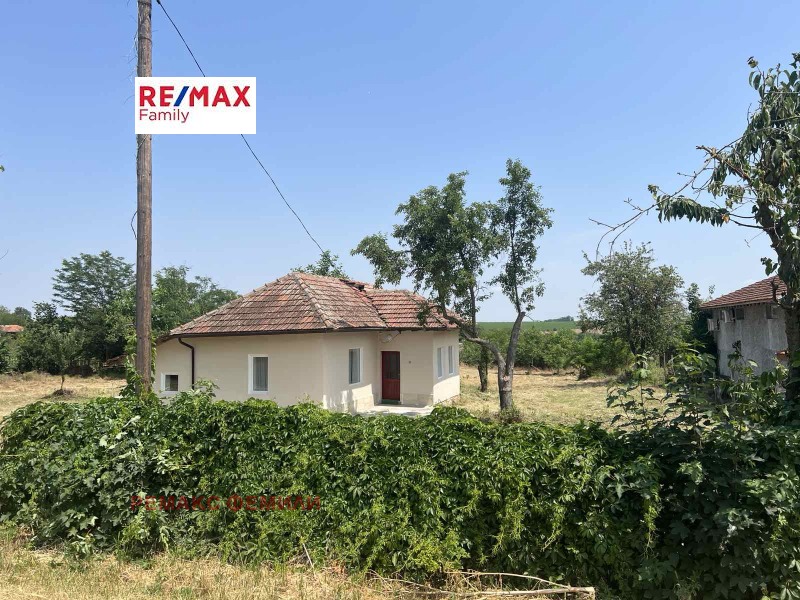 Продава КЪЩА, област Силистра, гр. Алфатар • 45000 € / 88012.35 лв. • 93531049 1