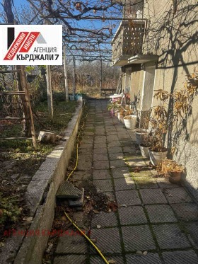 Продажба на имоти в Веселчане, град Кърджали — страница 3 - изображение 8 