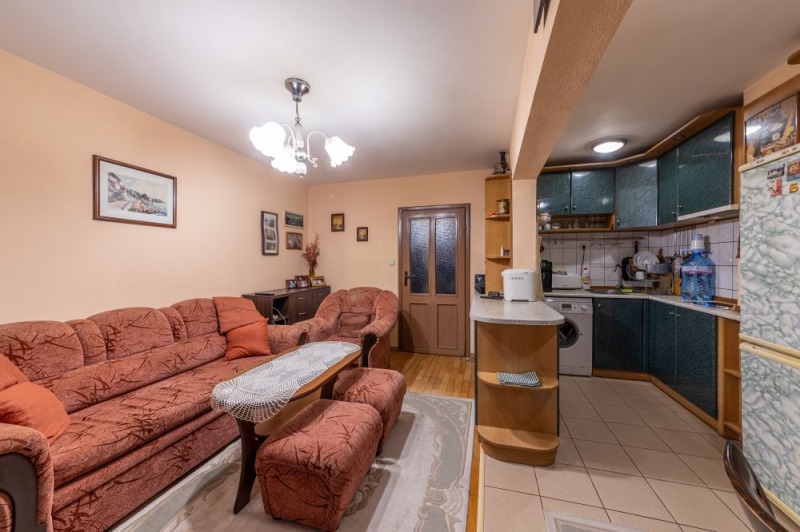 Продаја  1 спаваћа соба Варна , Лјатно кино Тракија , 60 м2 | 99703217