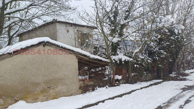 Продава КЪЩА, с. Войника, област Ямбол, снимка 2 - Къщи - 52782458