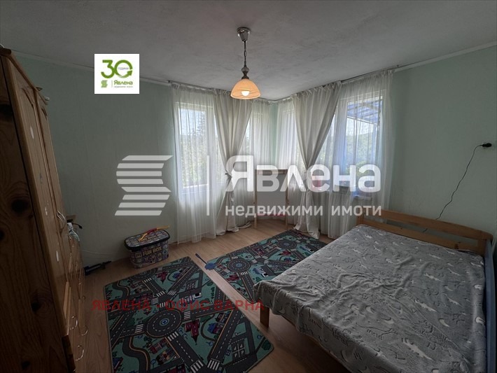 Продава КЪЩА, с. Долище, област Варна, снимка 4 - Къщи - 49319637