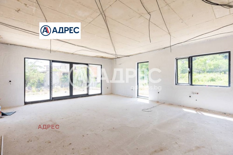 À venda  Casa Varna , m-t Dolna Traka , 161 m² | 43263226 - imagem [2]