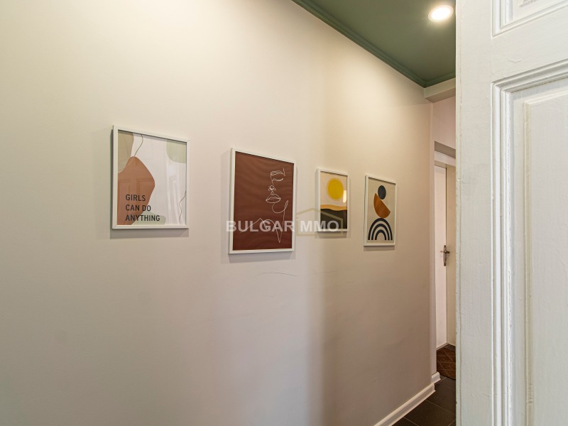 Продава 3-СТАЕН, гр. София, Център, снимка 6 - Апартаменти - 53147012