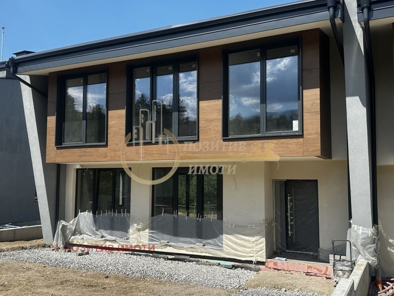 Продава  Къща град София , с. Панчарево , 252 кв.м | 91980046