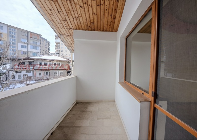 Продава 3-СТАЕН, гр. Велико Търново, Център, снимка 15 - Апартаменти - 53384834