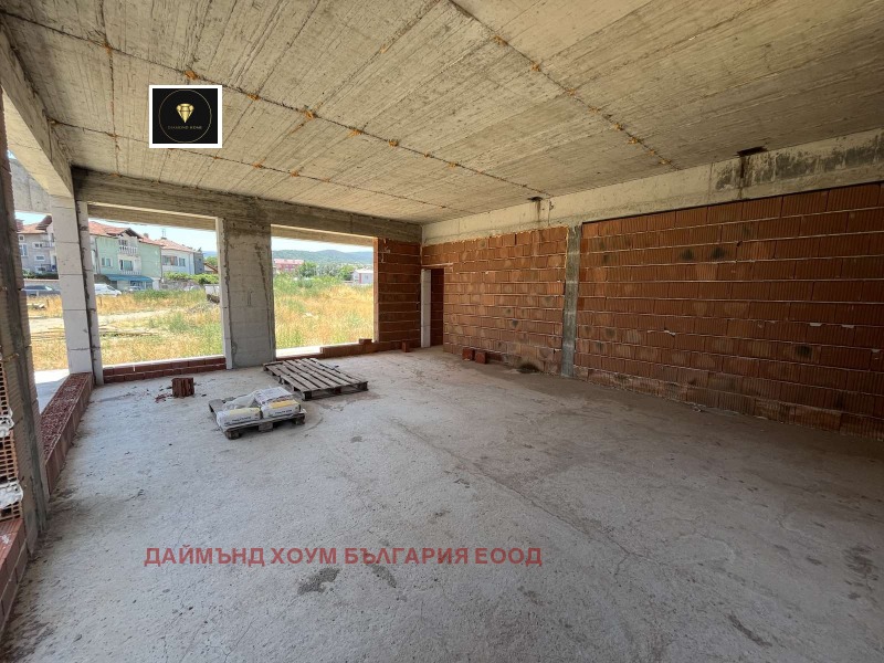 Προς πώληση  σπίτι περιοχή Plovdiv , Παρβενετσ , 245 τ.μ | 57261071 - εικόνα [2]