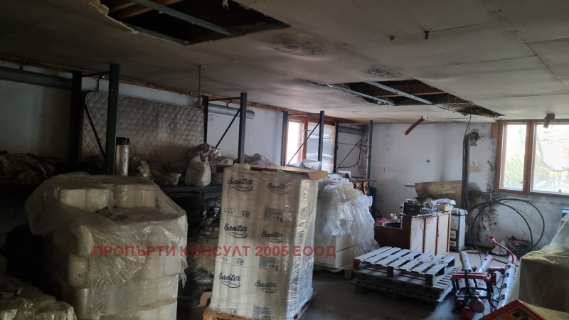 Продава ПРОМ. ПОМЕЩЕНИЕ, с. Продановци, област София област, снимка 8 - Производствени сгради - 52330685