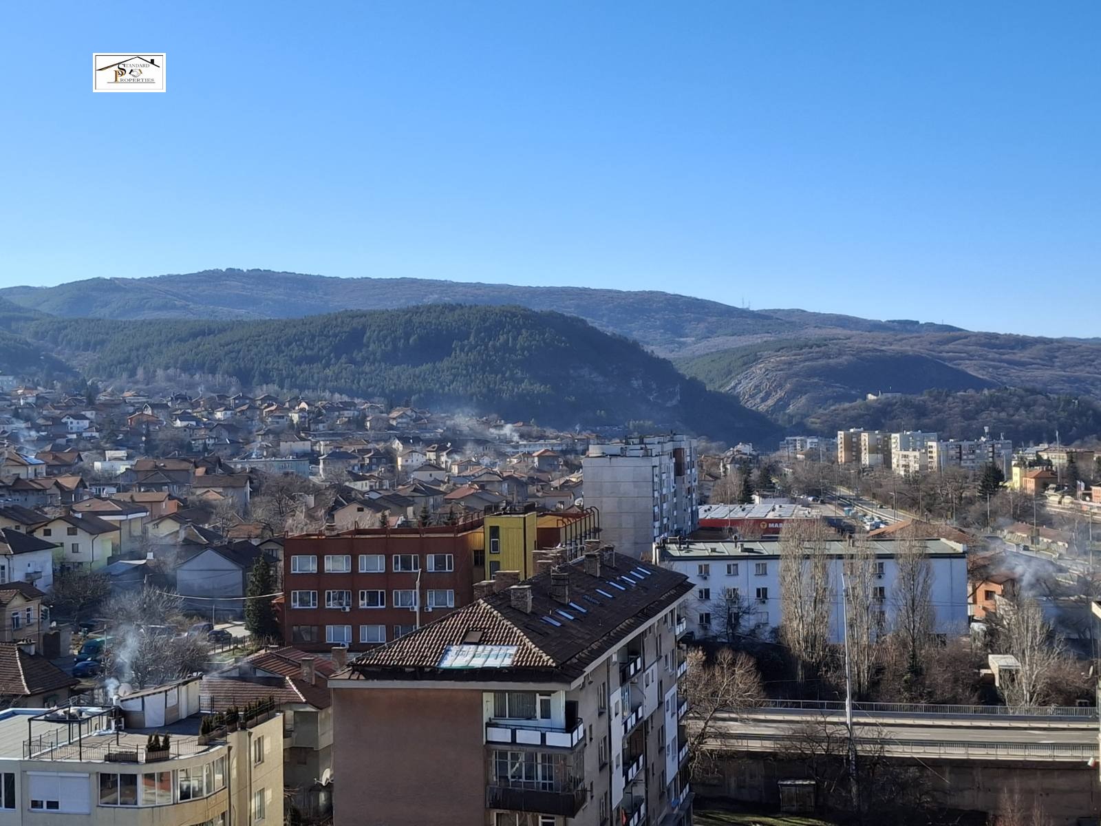 Продава 3-СТАЕН, гр. Перник, Център, снимка 2 - Апартаменти - 48046428