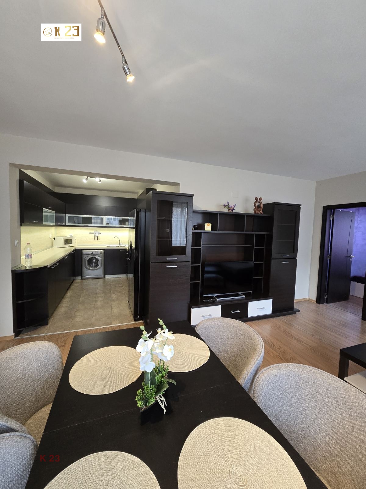 Продава 3-СТАЕН, гр. София, Гоце Делчев, снимка 3 - Апартаменти - 55564126