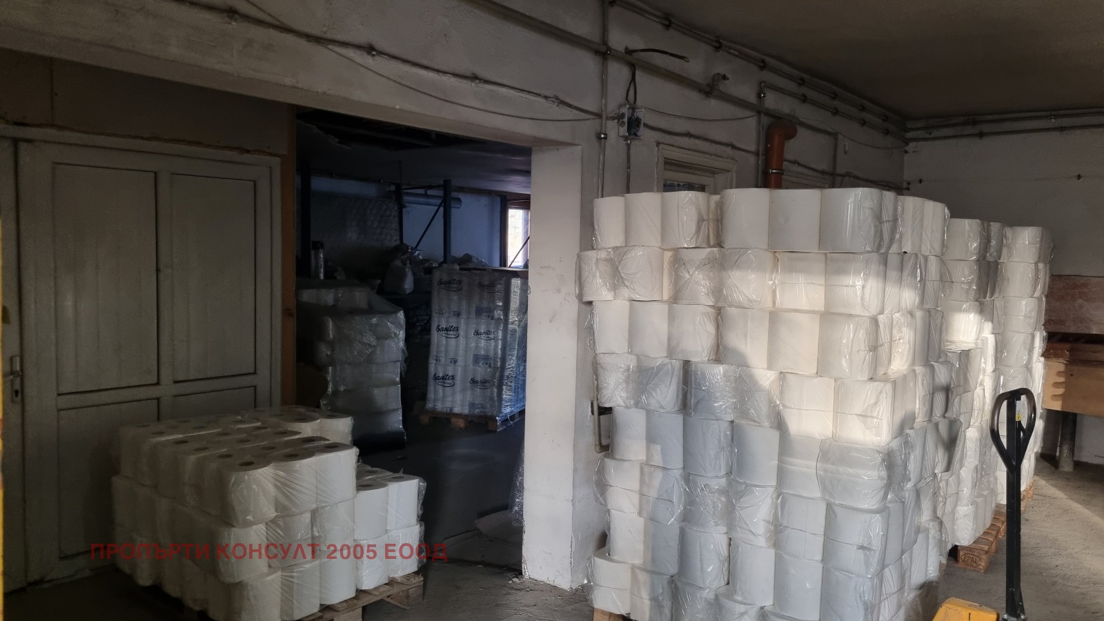 Продава ПРОМ. ПОМЕЩЕНИЕ, с. Продановци, област София област, снимка 4 - Производствени сгради - 52330685