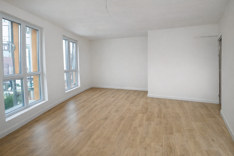 Продава 2-СТАЕН в град Варна, Погреби - 89 кв.м / 143 900 € » 281 443.94 лв., КОМПАС НЕДВИЖИМИ ИМОТИ