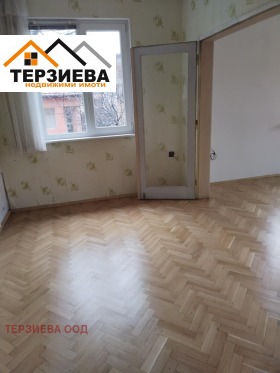 ������ ������� ����